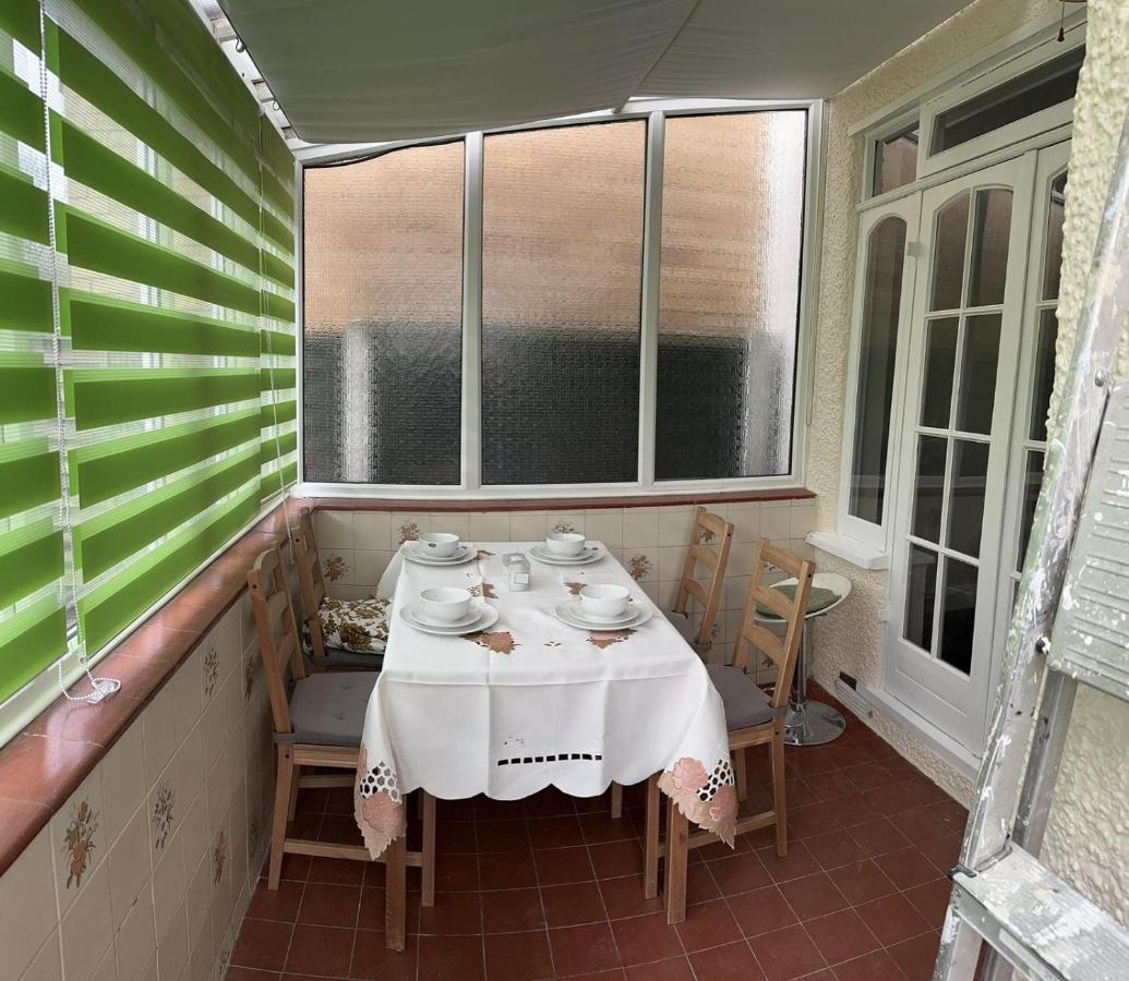 Amazing And Romantic O2 Arena 4 Bedrooms House Free Parking Лондон Экстерьер фото