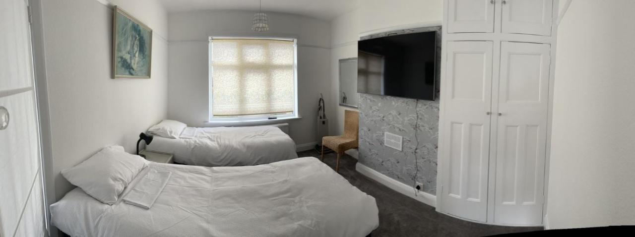 Amazing And Romantic O2 Arena 4 Bedrooms House Free Parking Лондон Экстерьер фото